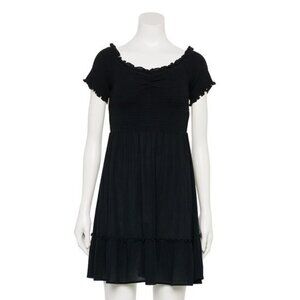 BLACK Juniors' Rewind Smocked Tiered  Strapless Off the Shoulder Skater Dress